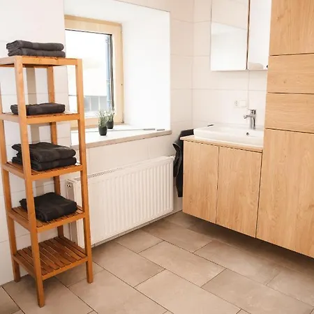 Appartement Mit Burgblick *